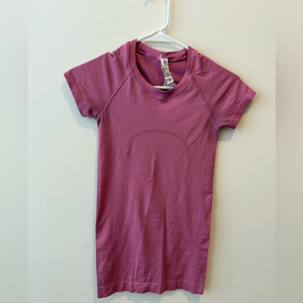 Lululemon Swiftly Tech Top